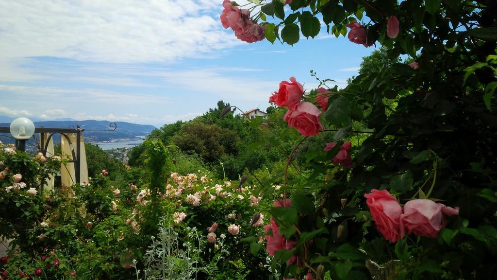 Lo Chalet Sul Golfo La Spezia Exteriör bild